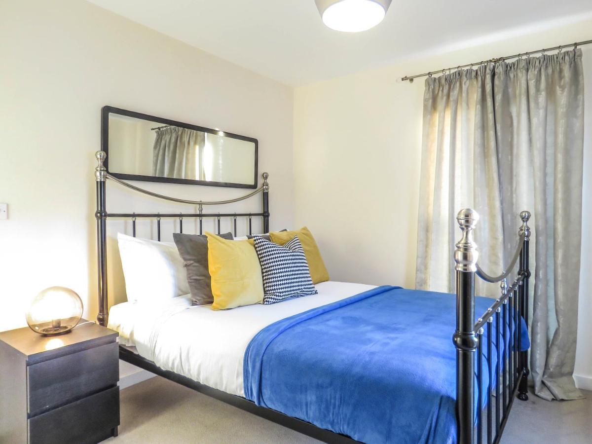 Tudors Esuites 4 Bedroom House Driveway & Garden Μπέρμιγχαμ Εξωτερικό φωτογραφία