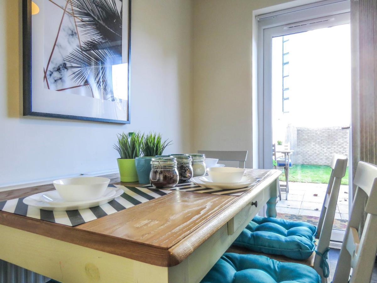 Tudors Esuites 4 Bedroom House Driveway & Garden Μπέρμιγχαμ Εξωτερικό φωτογραφία